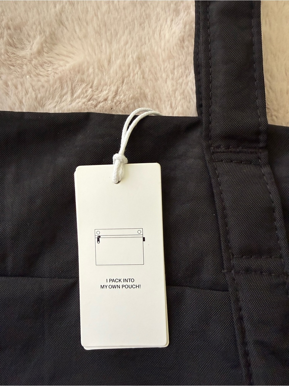 NWT BAGGU Mini Cloud Bag Tote Black - Picture 9 of 12